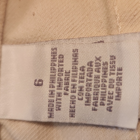 Liz Claiborne, 100 % cotton, medium weight denim jeans, size 6 - Picture 9 of 12